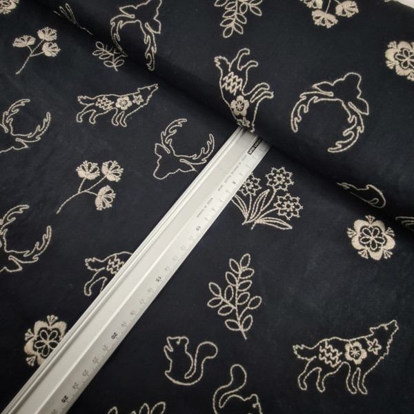 Canvas | bestickt | Kokka Japan | Waldtiere | schwarz
