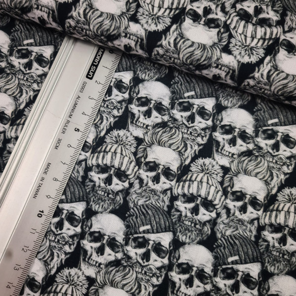 Baumwolle | bedruckt | crazy SKULLs | schwarz