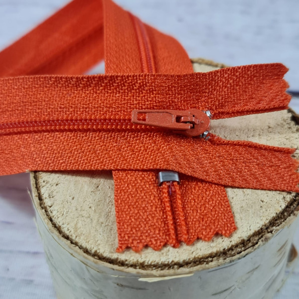 1 Reißverschluss | nicht teilbar | 30cm | Nylon | 3mm Spirale | orange