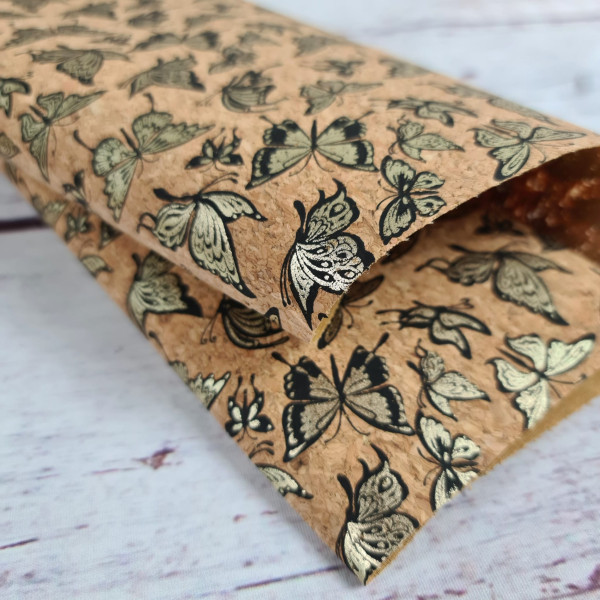 Kork - Stück | ca. 50 x 65 cm | goldene Schmetterlinge