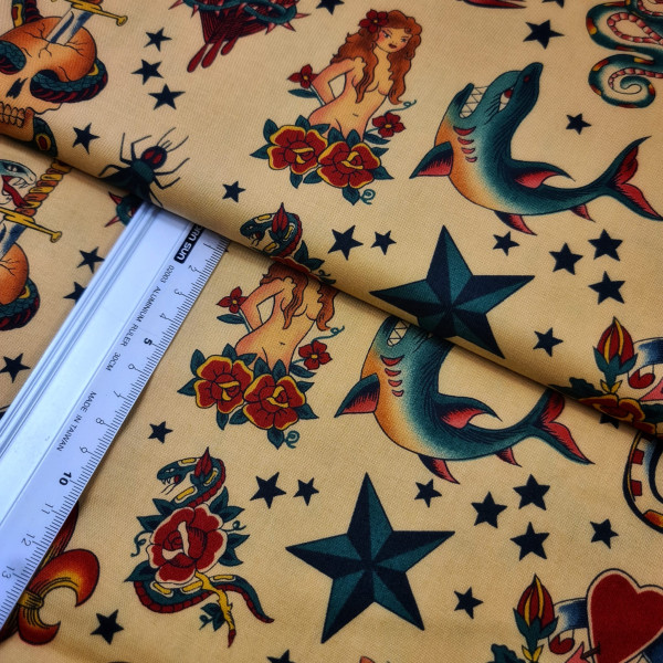 Baumwolle | bedruckt | Alexander Henry Fabrics | tattoo tea | bunt