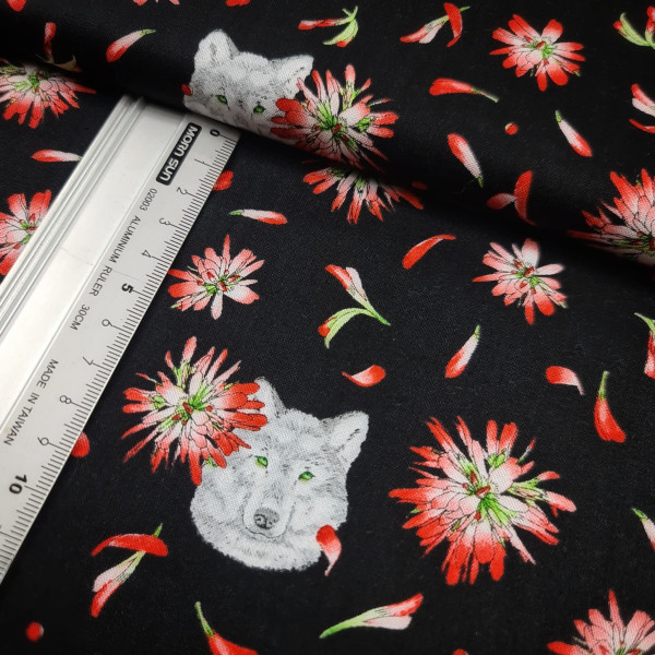 Baumwolle | bedruckt | Ink & Arrow Fabrics | in flower | schwarz