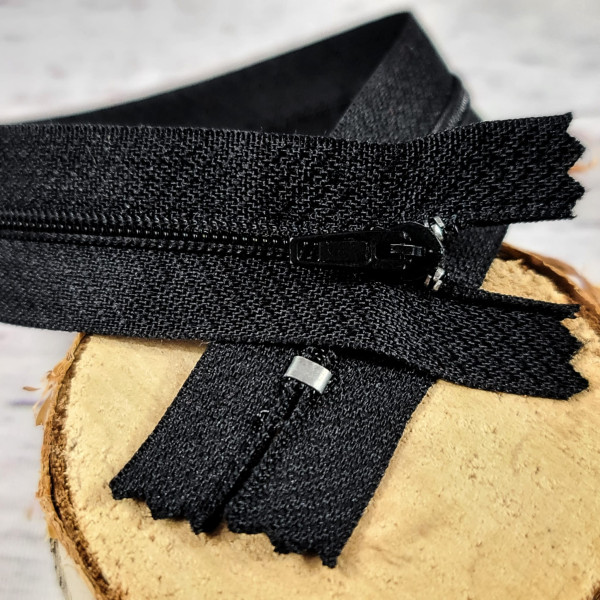 1 Reißverschluss | nicht teilbar | 30cm | Nylon | 3mm Spirale | schwarz