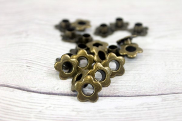 Ösen | Blume | 5mm | altmessing