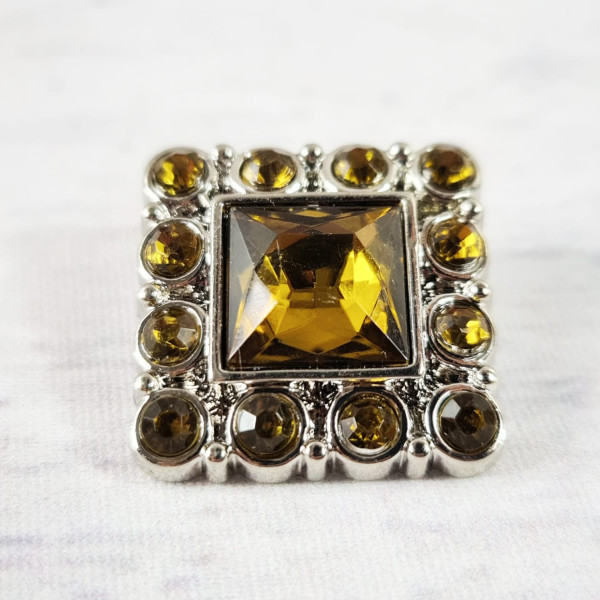 1 Knopf | Kunststoff | Öse | ca. 20mm x 20mm | chic | silber mit bernsteinfarbenden Steinen