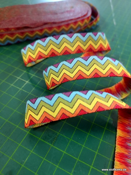 Webband | ZickZack | bunt
