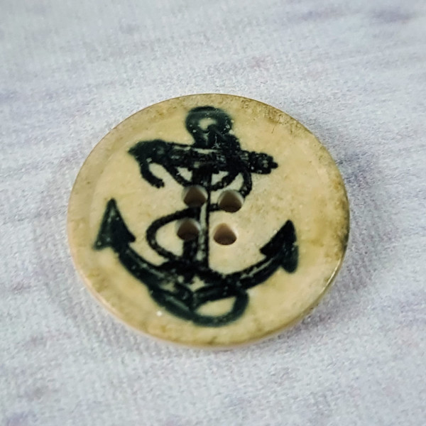 1 Knopf | Kunststoff | 4 - Loch | ca. 20mm | used look | Anker