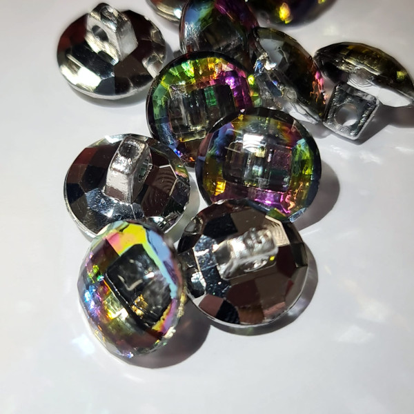 1 Knopf | Kunststoff | Öse | ca.14mm | Regenbogen